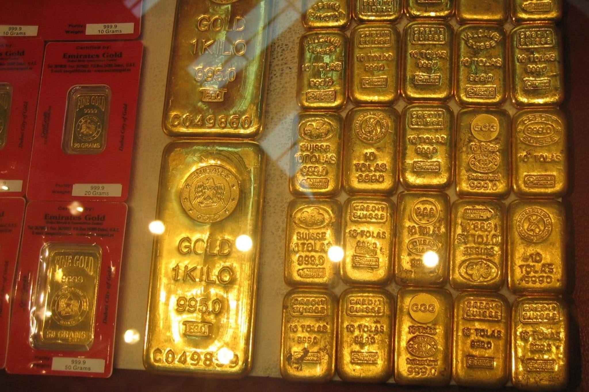 誰在掃貨？金價牛氣沖天各國央行和主權基金成「囤積金條」的最大推手| 信傳媒