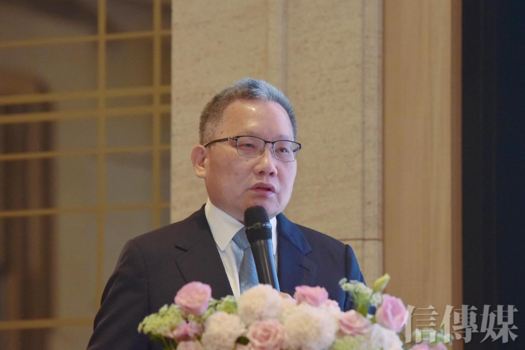 蘇前」部長到三三會演講老闆們都在逼問新台幣會升到哪| 信傳媒