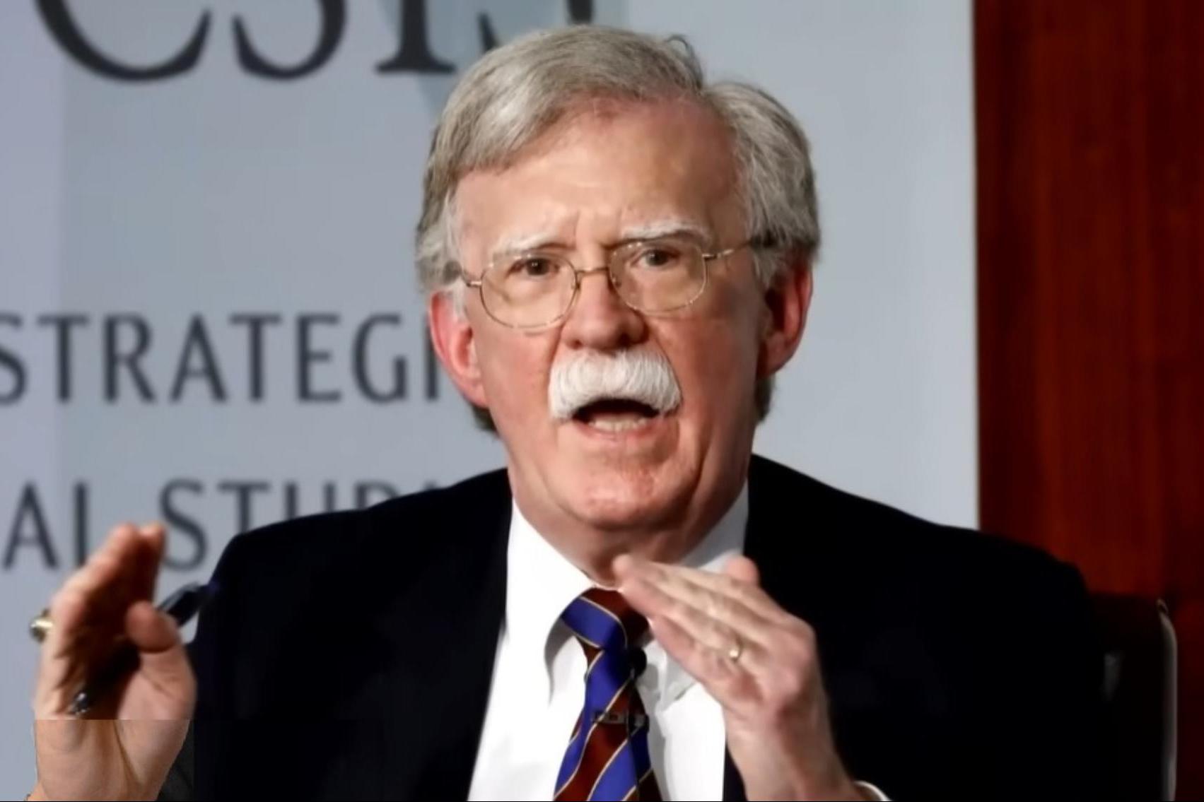 前國安顧問波頓被司法部起訴川普直說他是個「Bad guy」 | 信傳媒