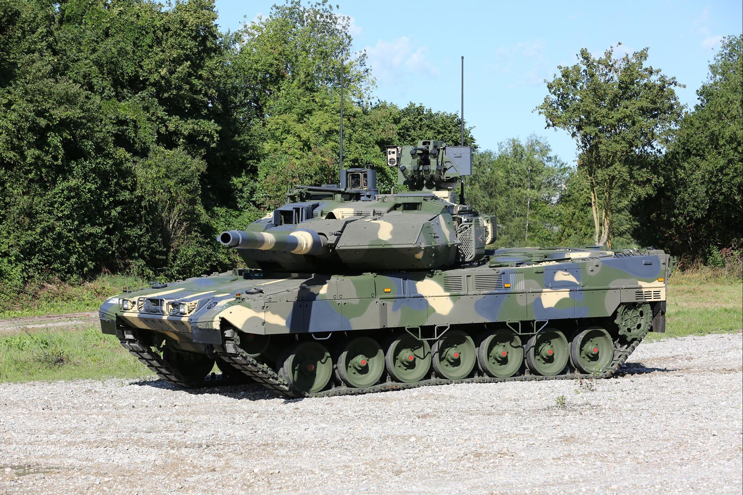 Berlin and Paris weigh full state control of tank maker KNDS