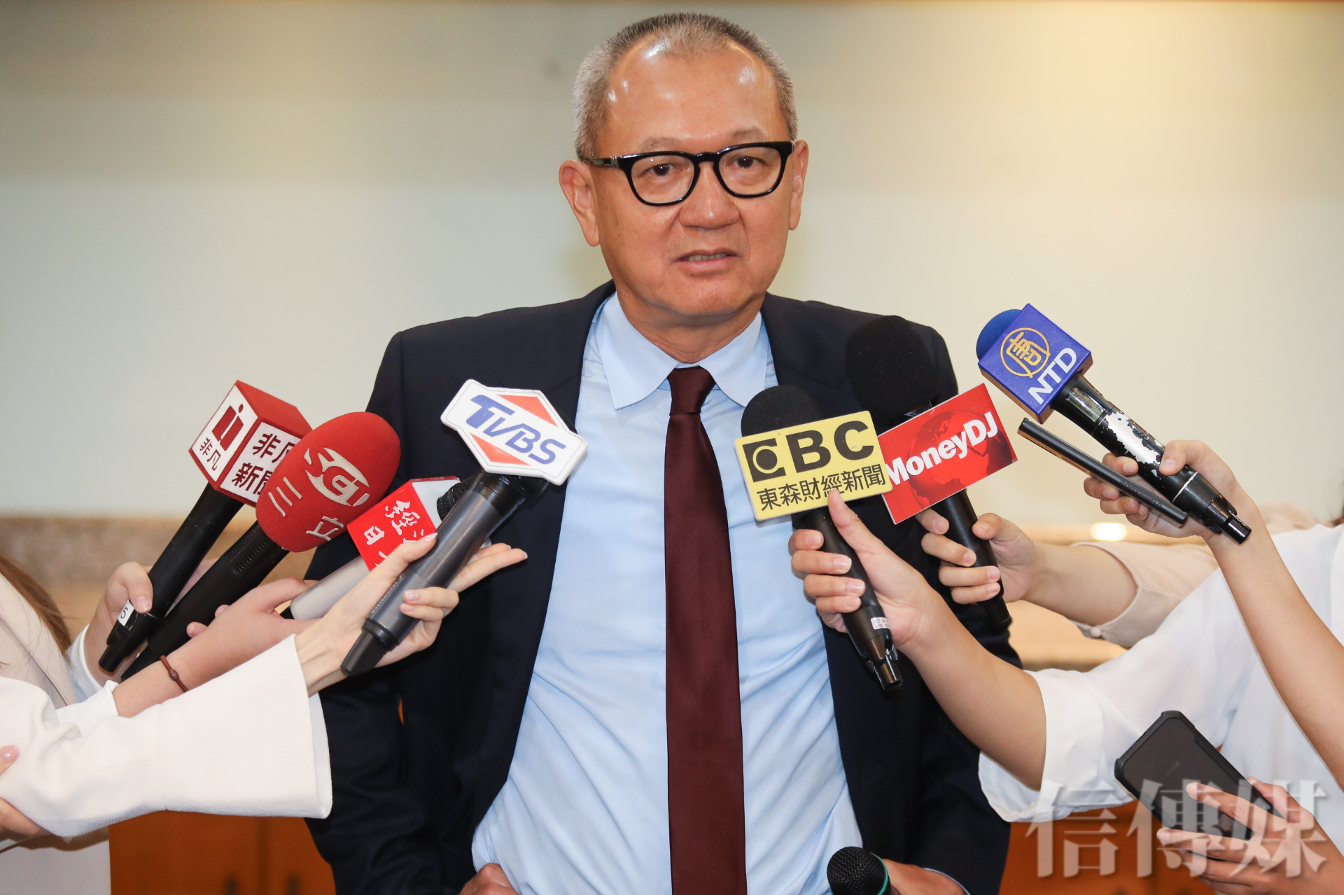 看壞被動元件 陳泰銘減碼大毅 佳邦變現超過4億 信傳媒