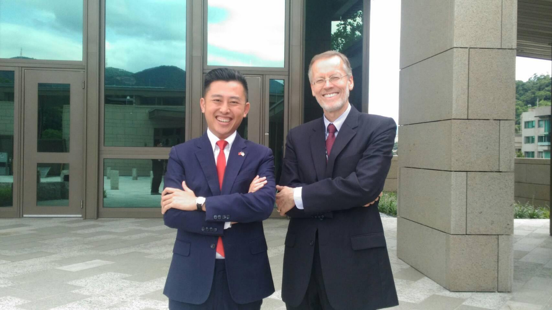 不一定要打安全牌蔡英文副手備「黑馬」 | 信傳媒