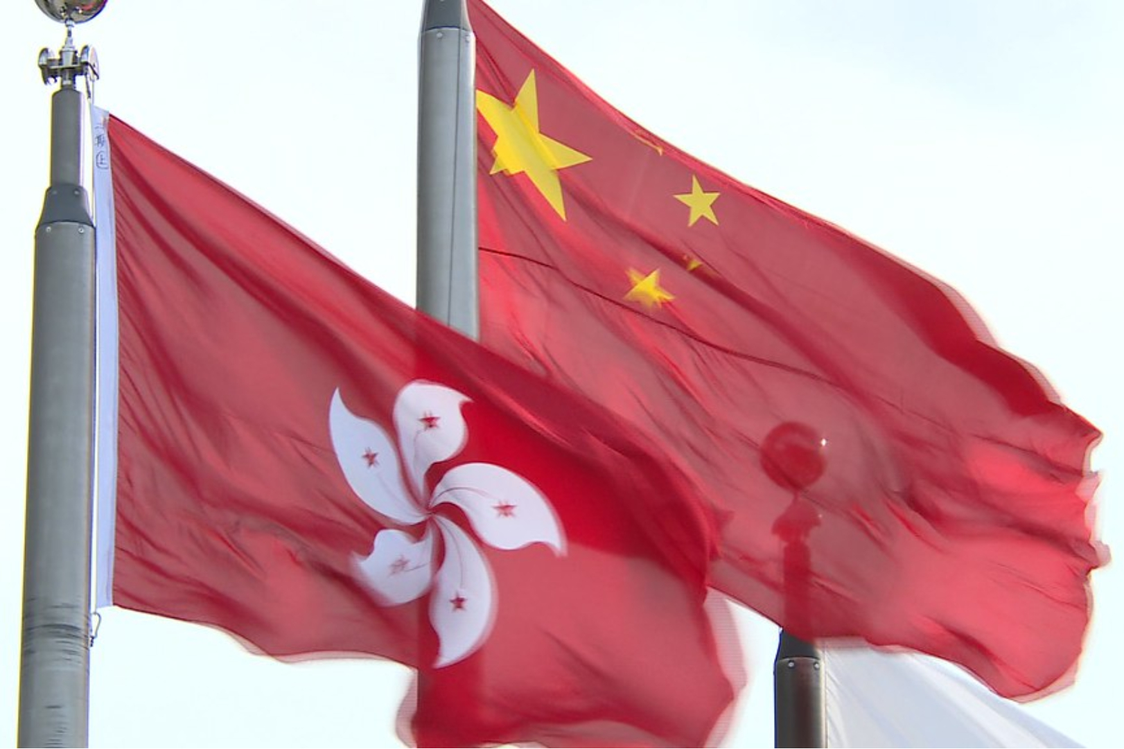 香港反送中 13歲女童燒五星旗遭判12個月感化令 信傳媒