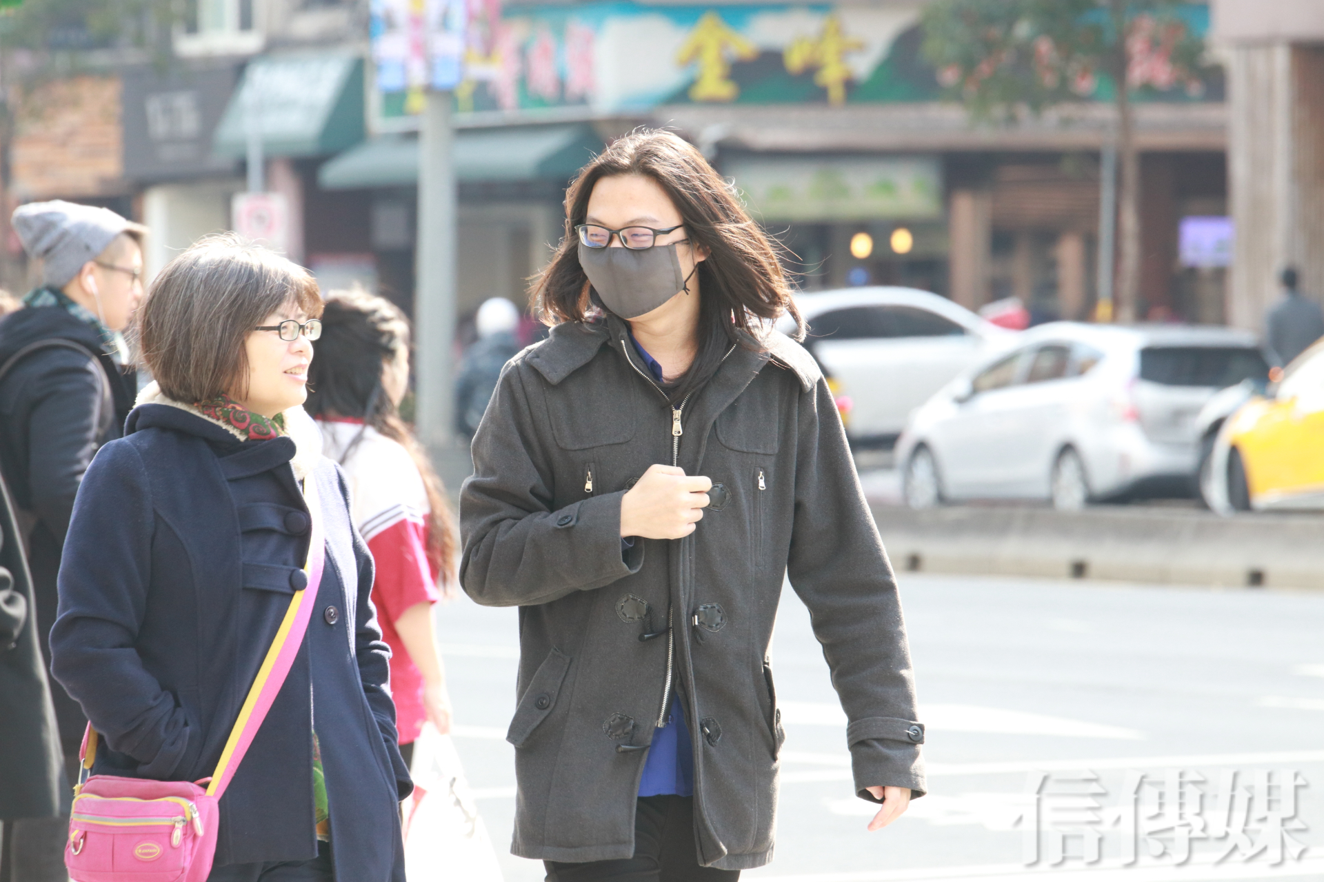 性平之路還得再等等 台灣女性需比男性多工作52天年薪資才相同 信傳媒