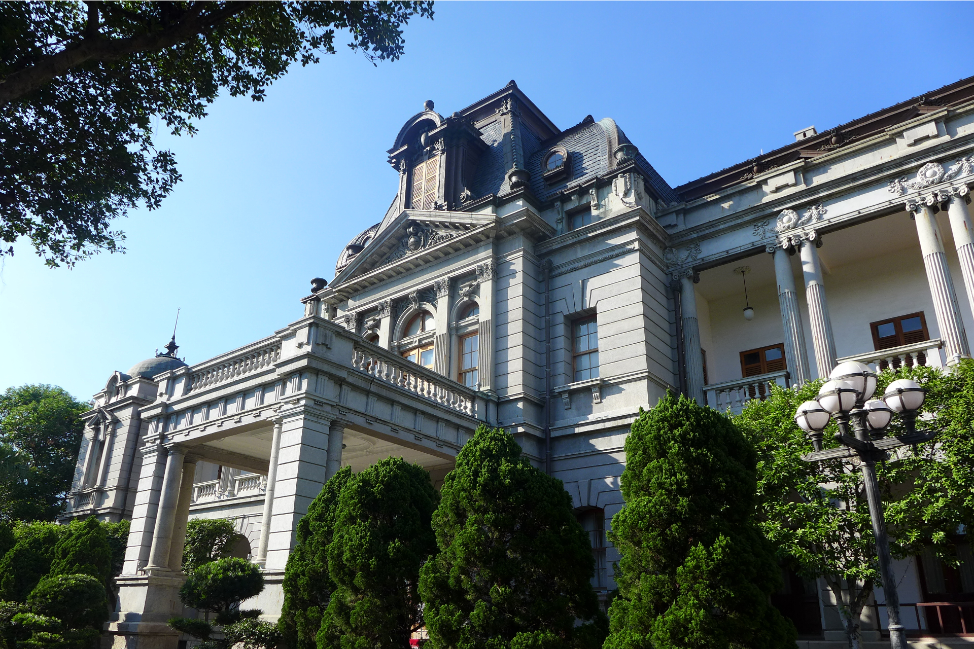 前總統李登輝辭世》台北賓館設追思處所府：儀式細節會跟威權時代不一樣| 信傳媒