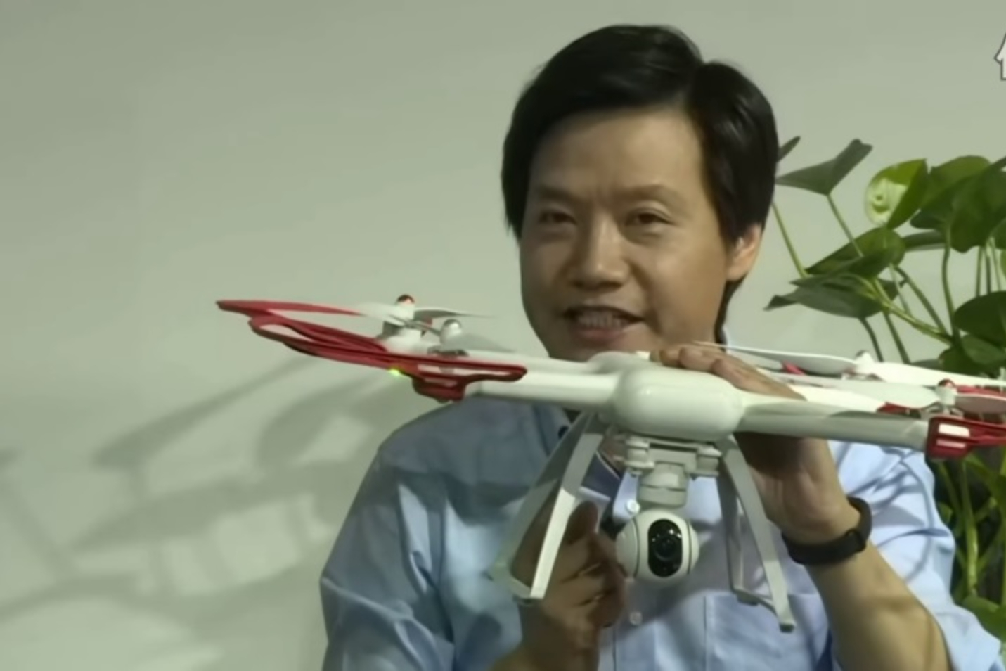 電動車」能在股市捲起千堆雪？一個雷軍帶隊造車訊息就能讓小米股價狂飆| 信傳媒