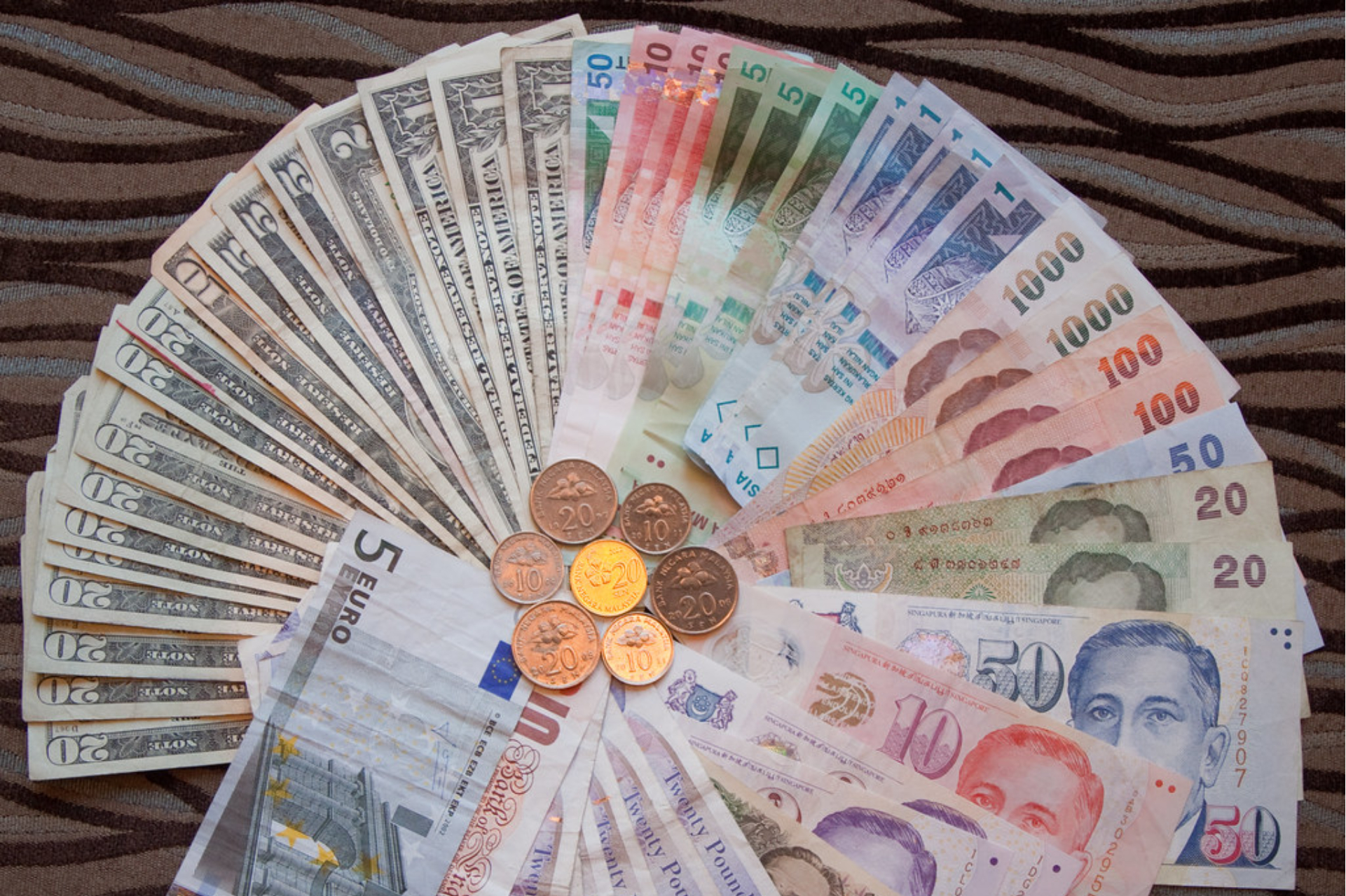 泰國外國觀光客人次今年恐暴跌9成泰銖狂貶淪為亞洲最慘貨幣| 信傳媒