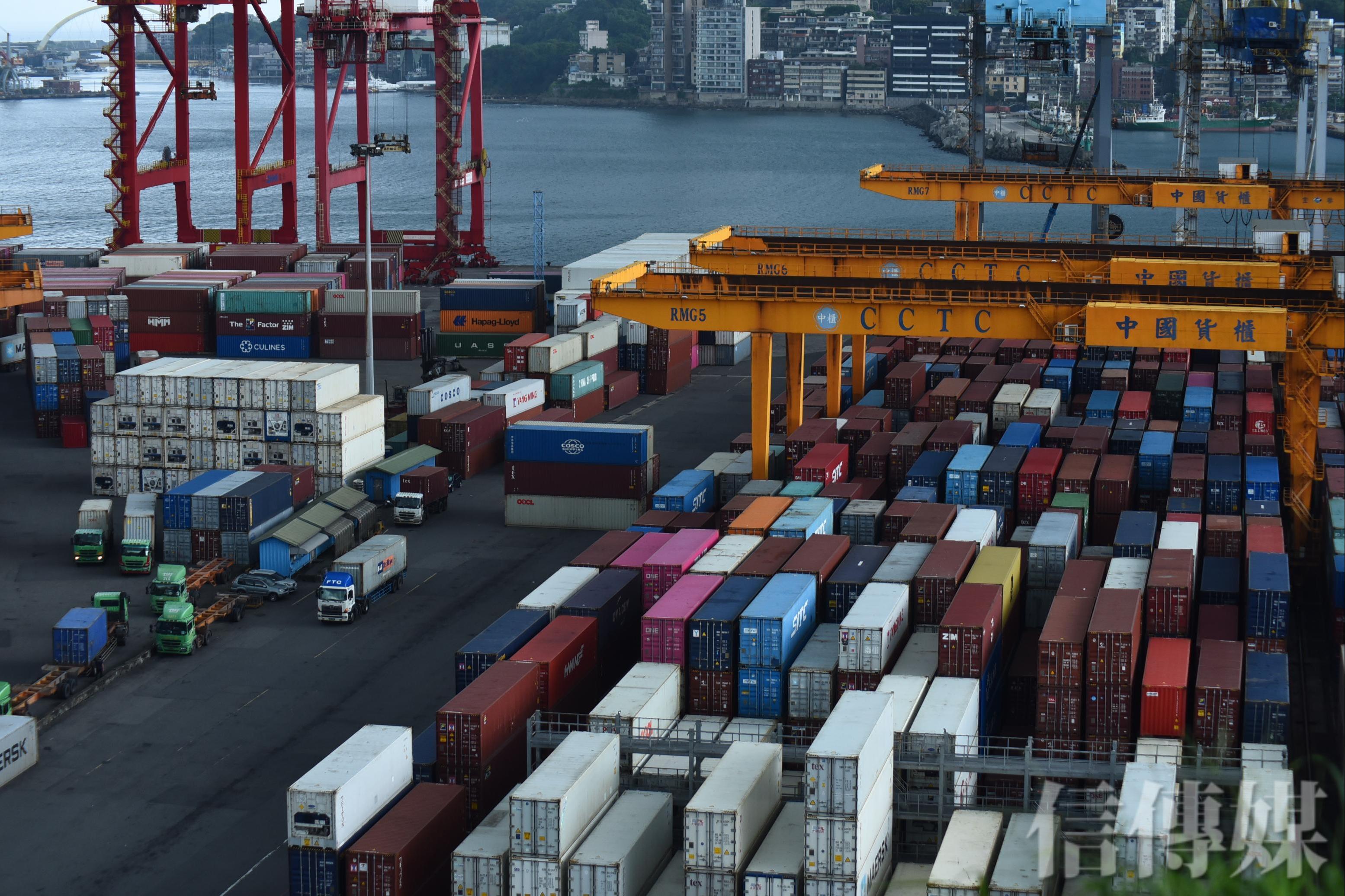 台幣衝32元整數大關》台幣貶值誰受惠、誰受害？留意強勢美元3大風險| 信傳媒