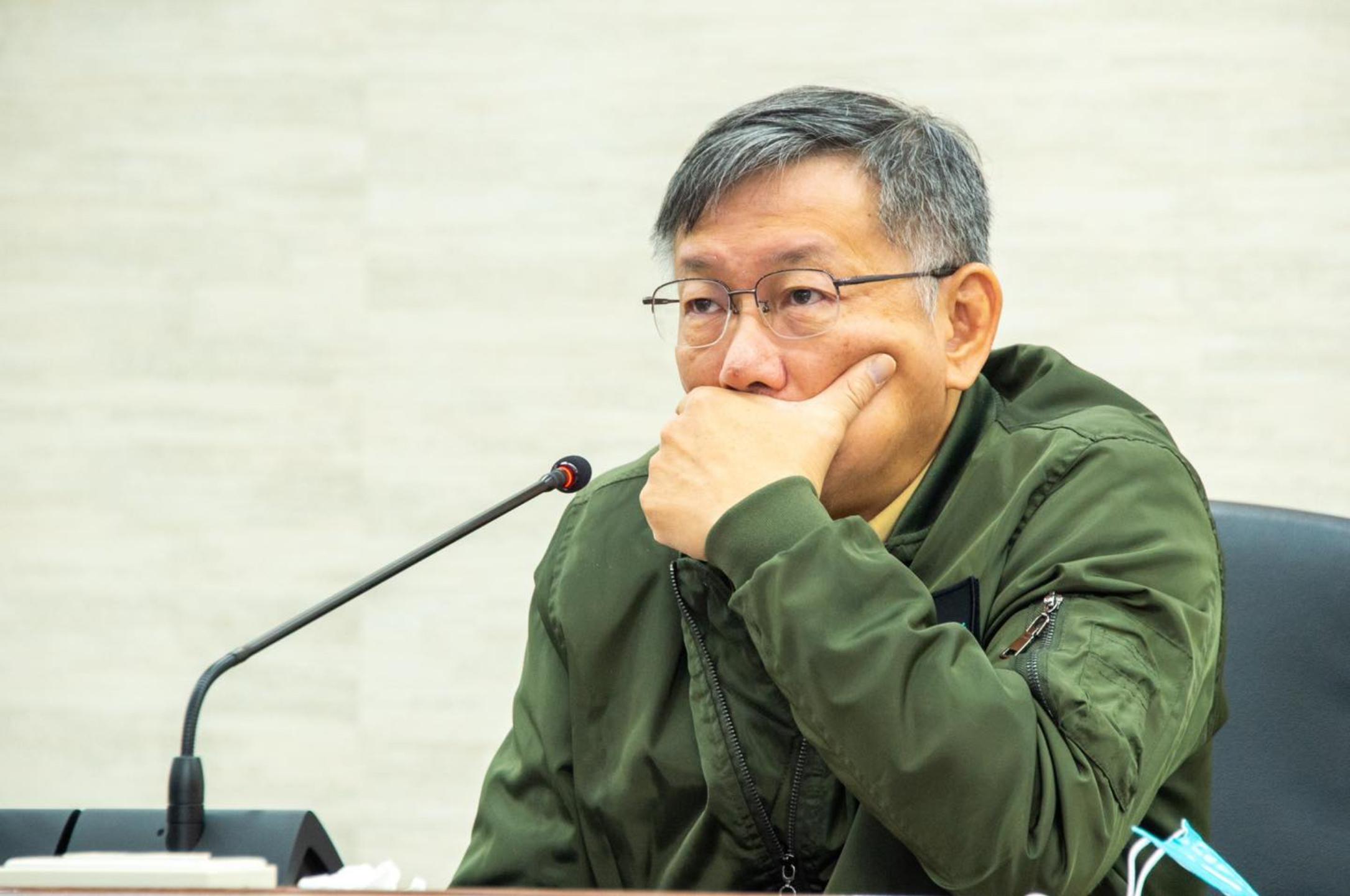 [黑特] 八卦邏輯台灣沒言論自由，寧可給中國管?