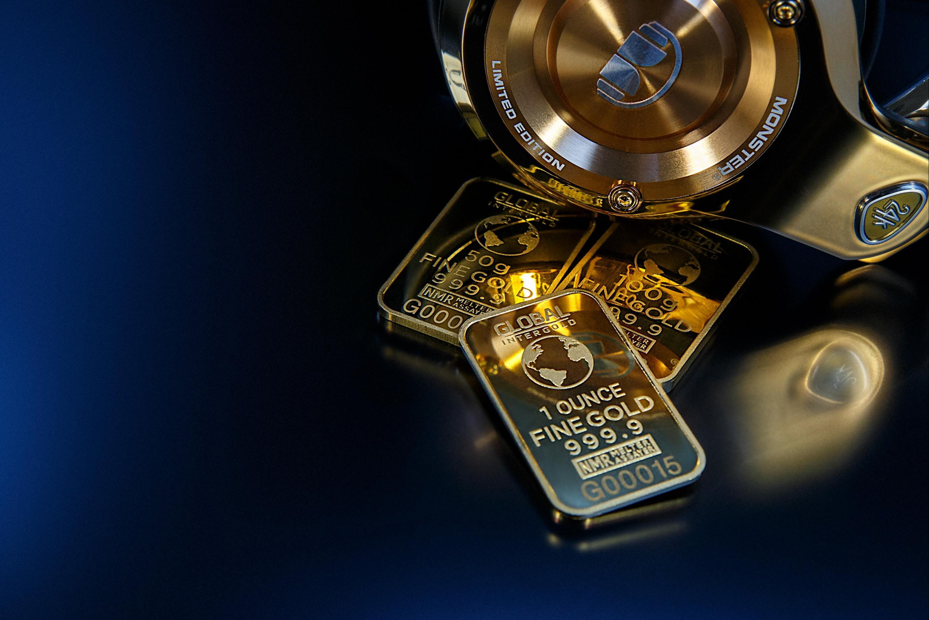 以巴衝突激勵金價走揚》Fed升息近尾聲？三大外銀估未來一年目標價上看2千美元| 信傳媒