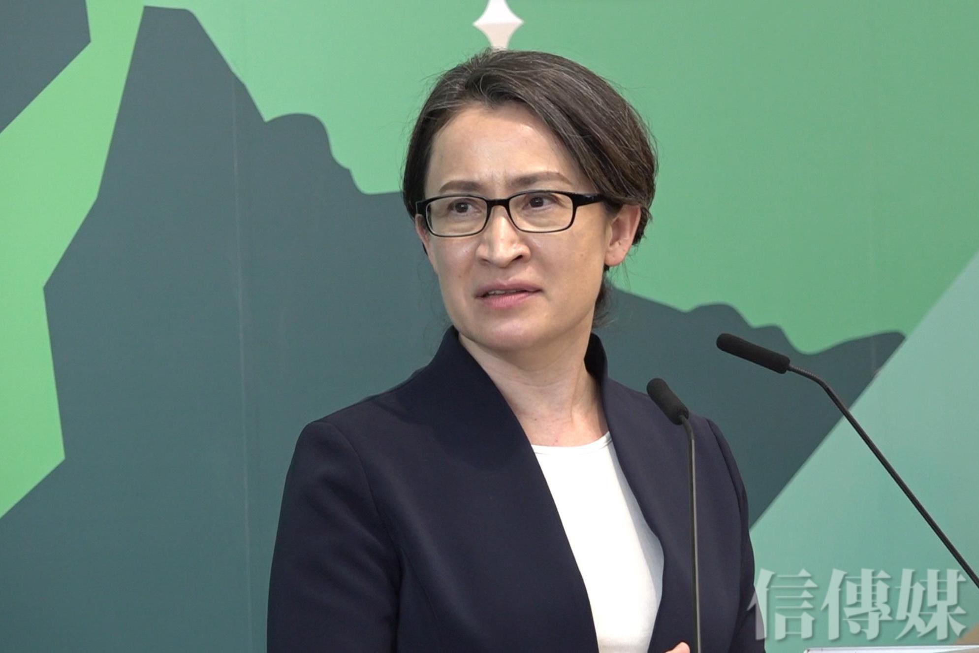 身上穿的衣服是蔡總統送的...」蕭美琴坦言：不願坐辦公室等下班| 信傳媒