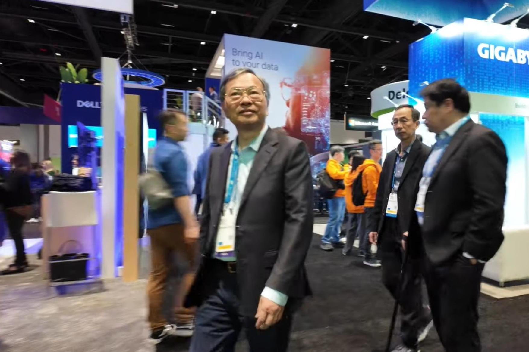 AI題材退燒輝達跌10％ 美超微一夕崩跌23％掉入熊市| 信傳媒