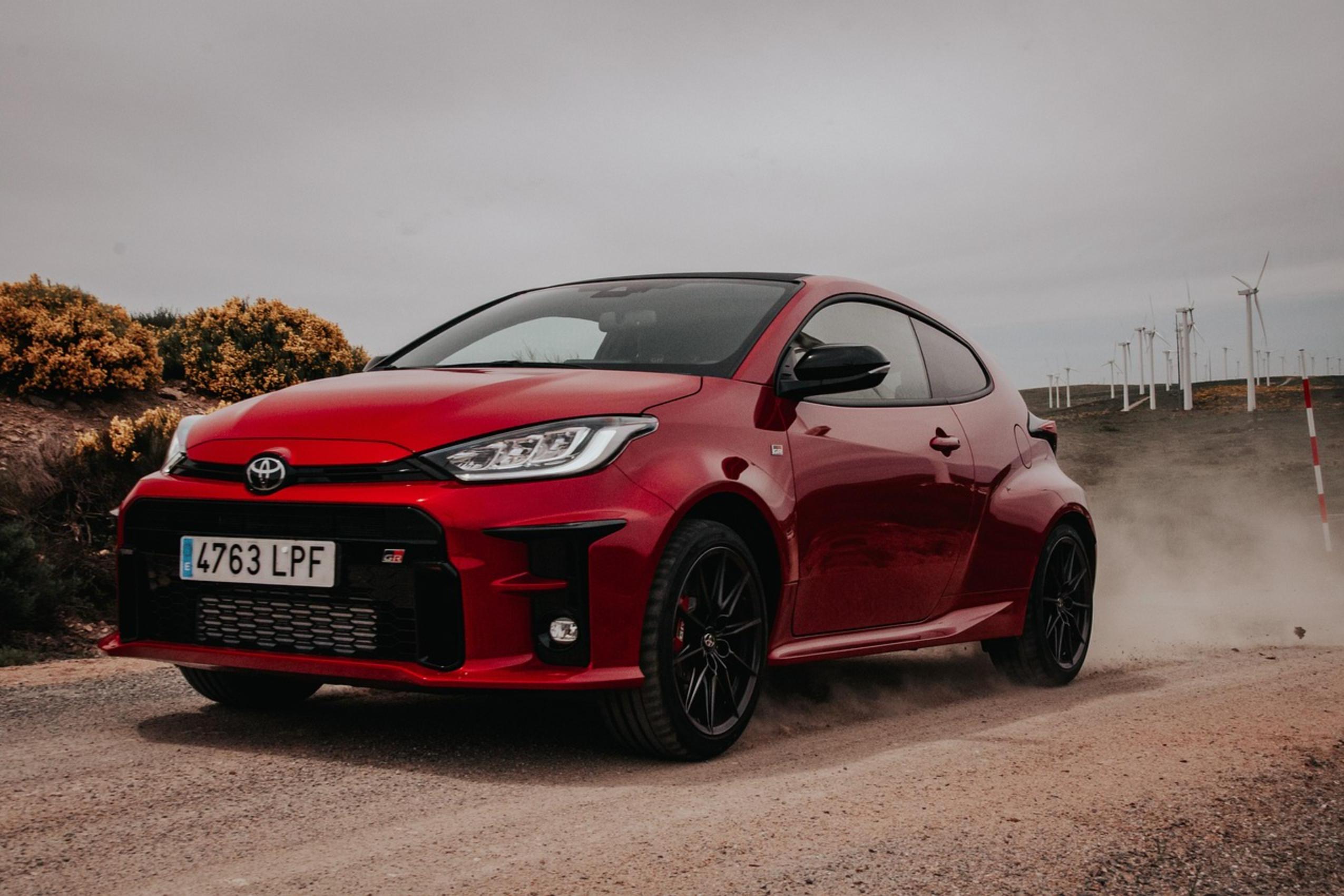 日股也崩盤！日經狂瀉4451點豐田重挫14％ 罪魁禍首是日圓狂升？ | 信傳媒