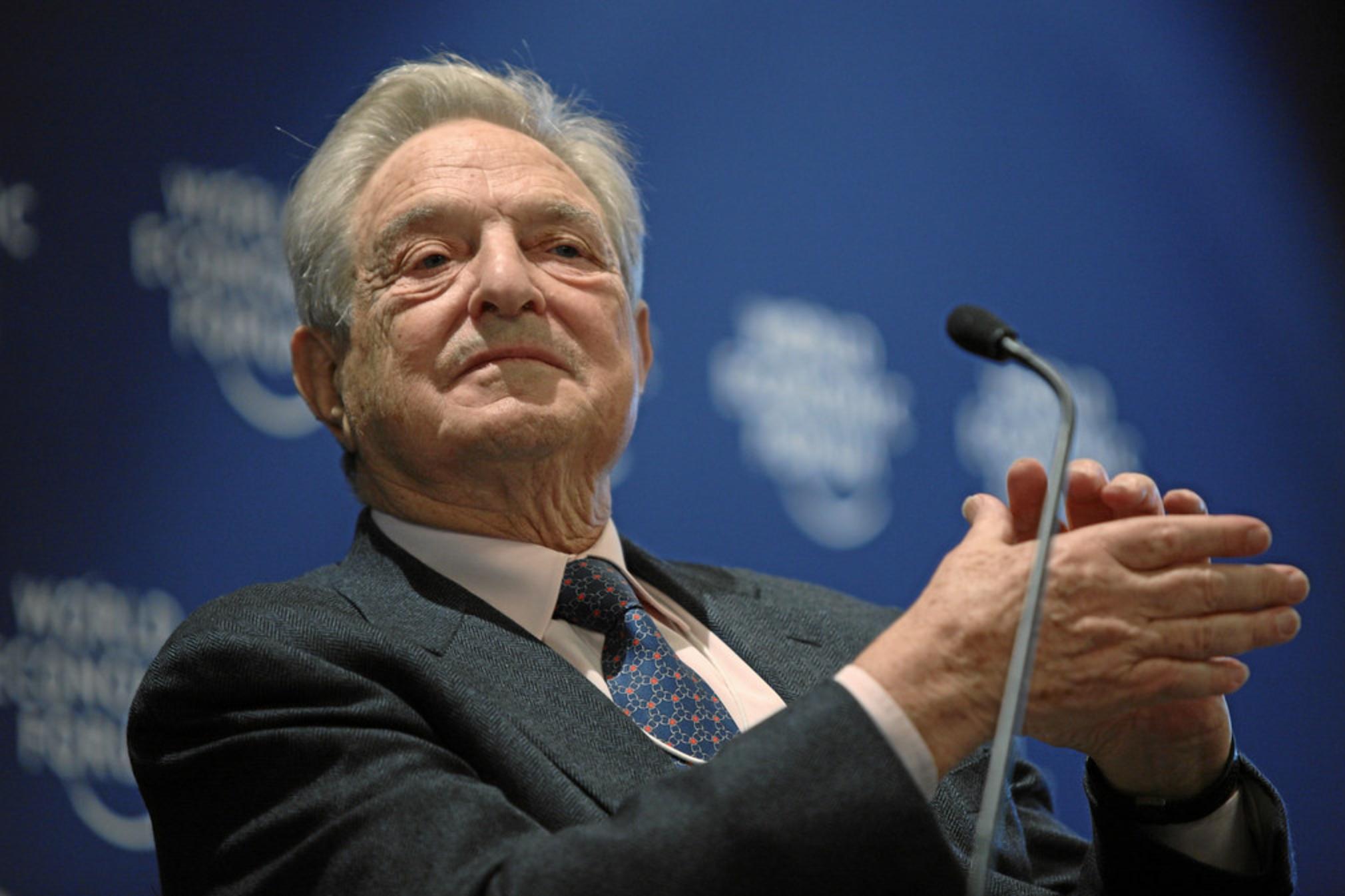 與巴菲特對作！索羅斯基金上季新買進蘋果、博通、美超微| 信傳媒