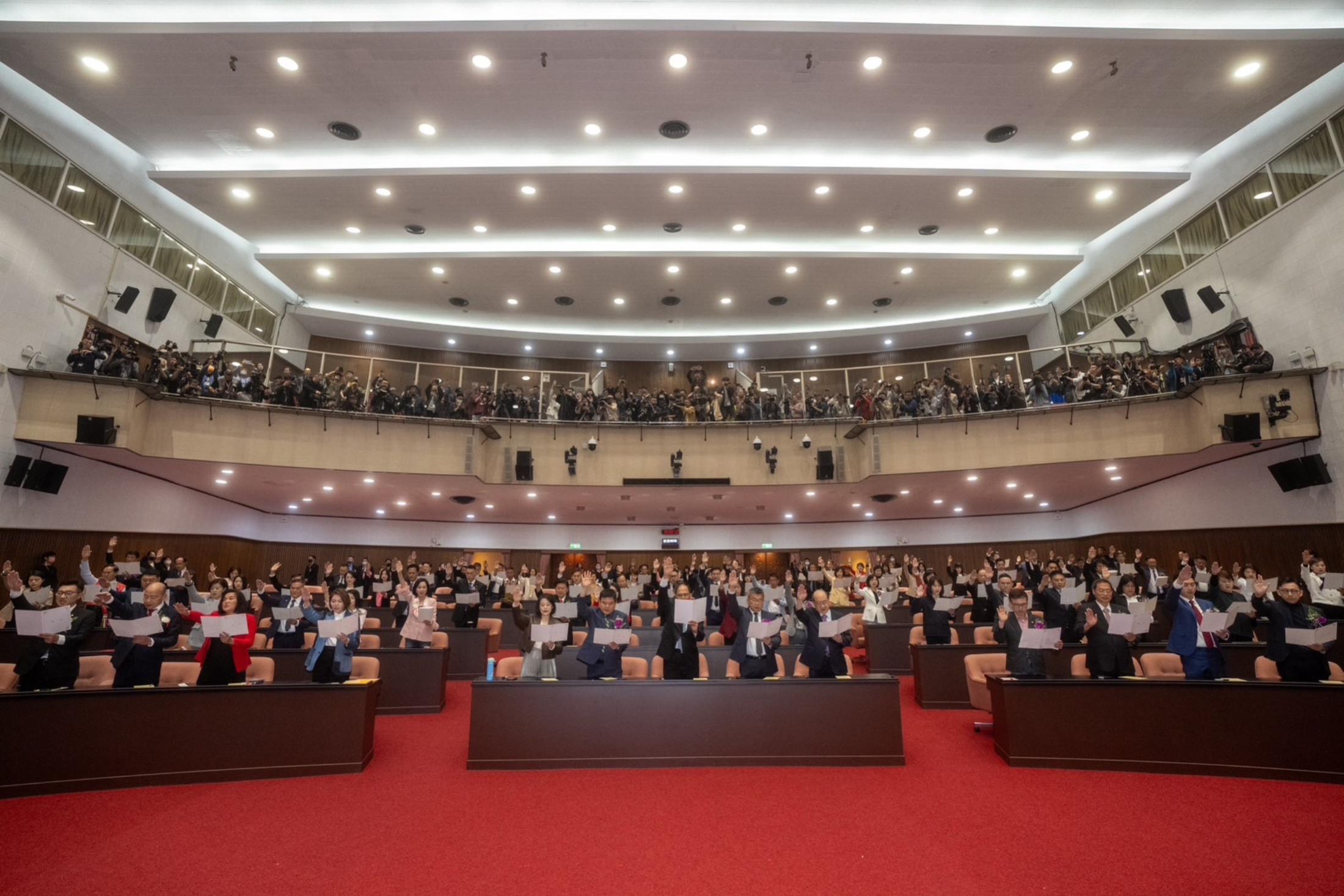 直指政府媒體預算暴增至15億韓國瑜當院長立法院預算中心變得不一樣| 信傳媒